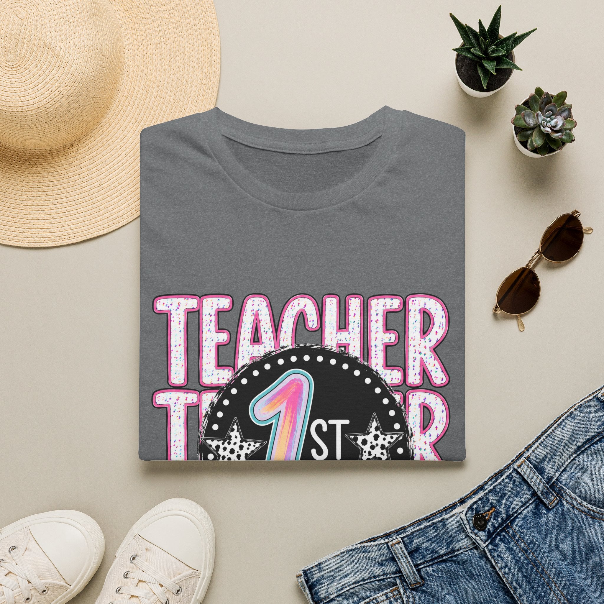 1st Grade Teacher T‑Shirt — Cute Pink Chalkboard Design for Elementary Teachers