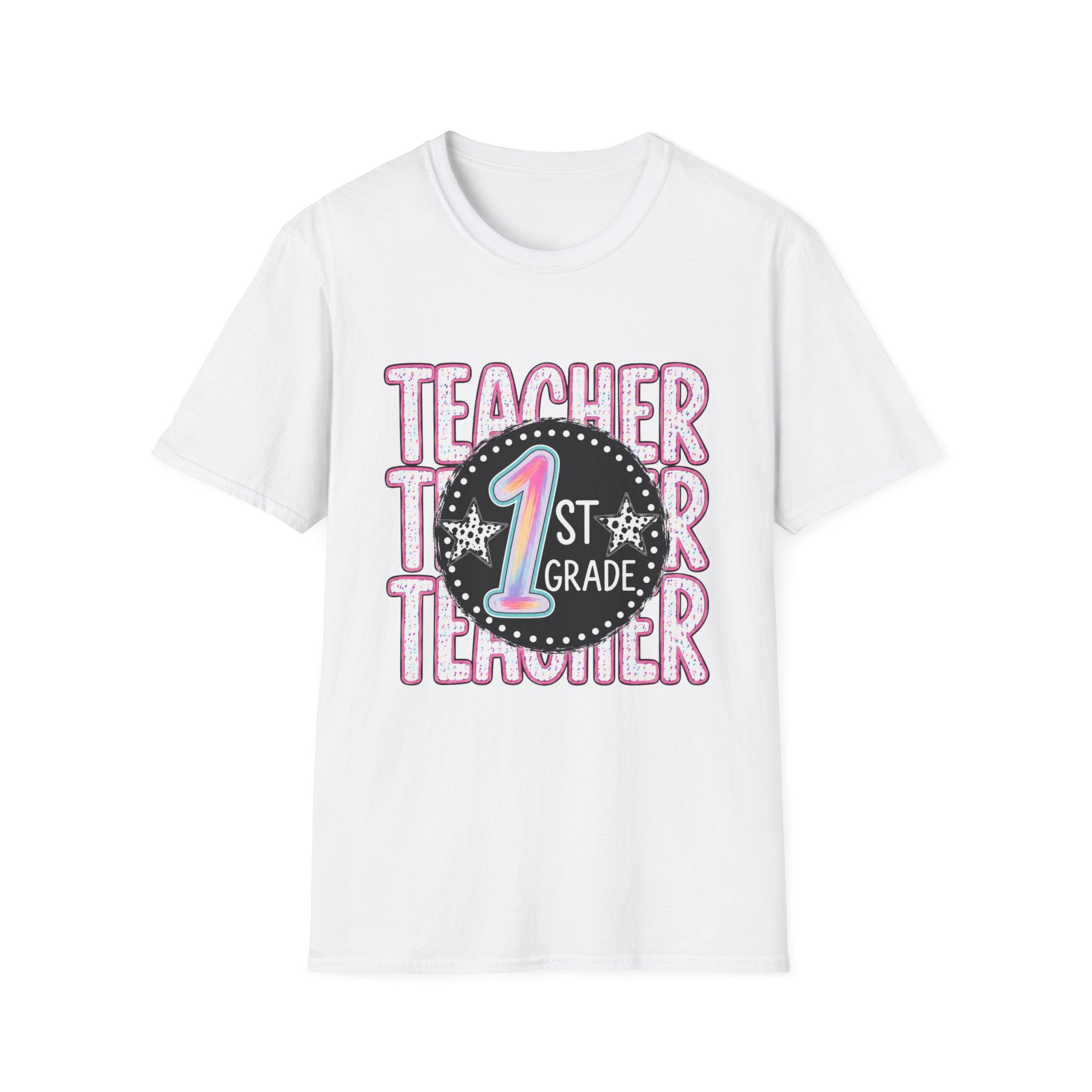 1st Grade Teacher T‑Shirt — Cute Pink Chalkboard Design for Elementary Teachers