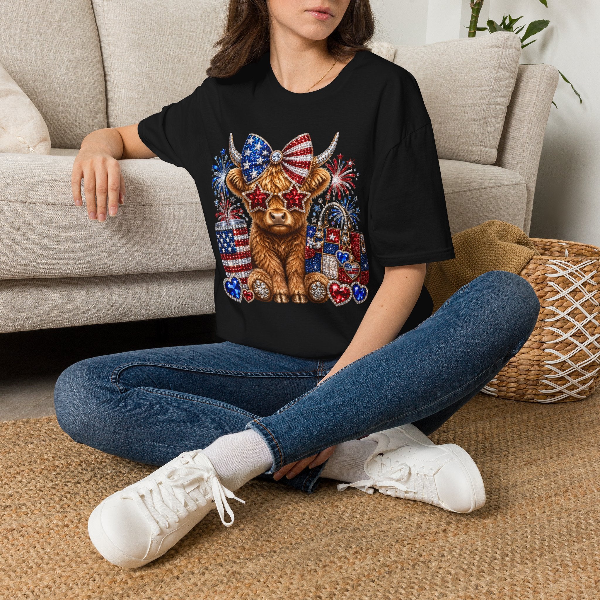 Patriotic Highland Cow T‑Shirt — USA Flag Bow, Fireworks & Stars (4th of July)
